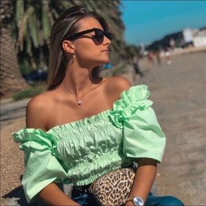 NWT ! Zara FULL POPLIN CROP TOP PUFF SLEEV…